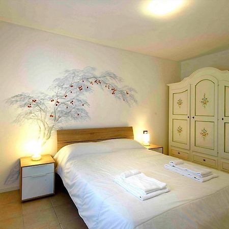 Residence Con Piscina A 4 Km Da Baja Sardinia Cala Bitta ภายนอก รูปภาพ